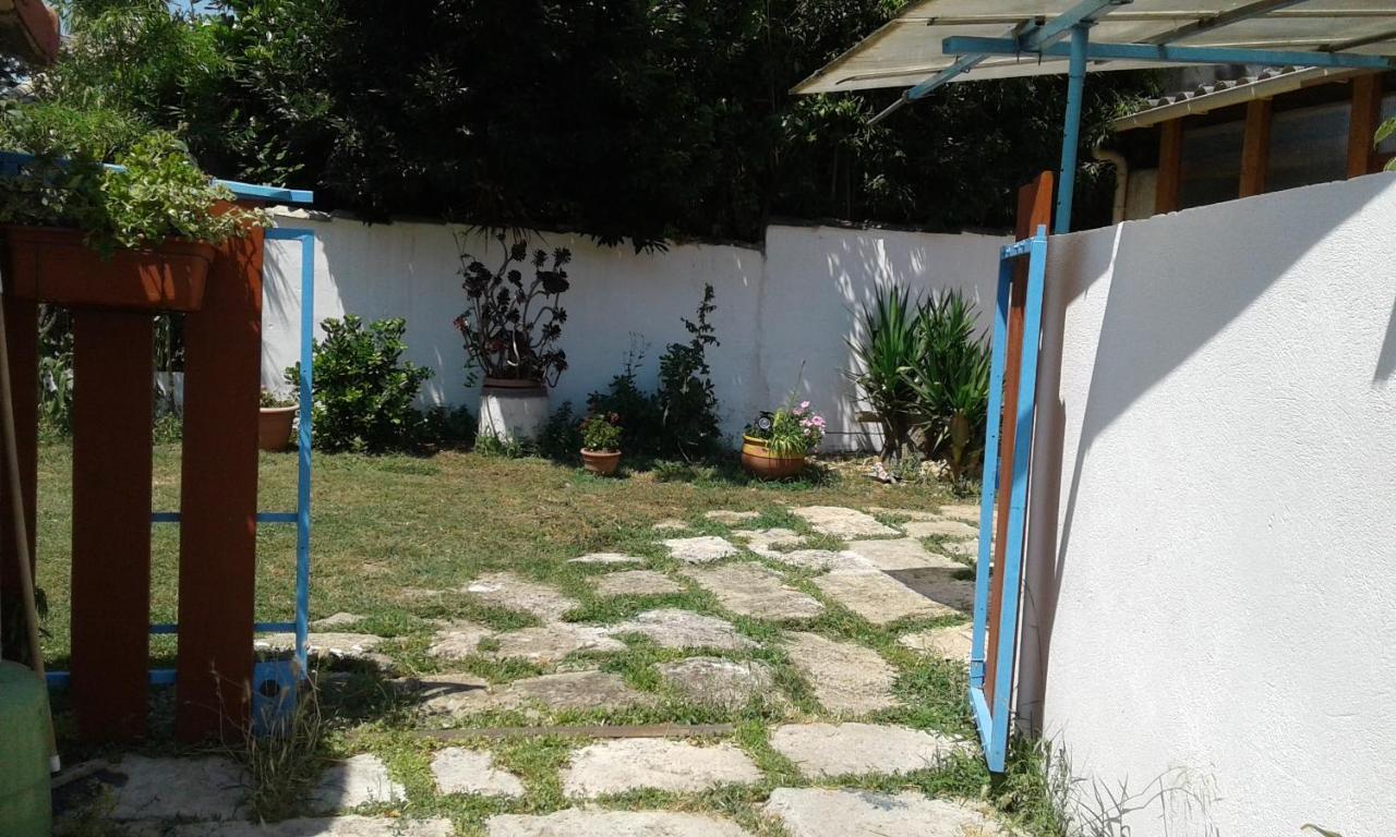 Les Tournesols Apartment Lunel-Viel Ngoại thất bức ảnh